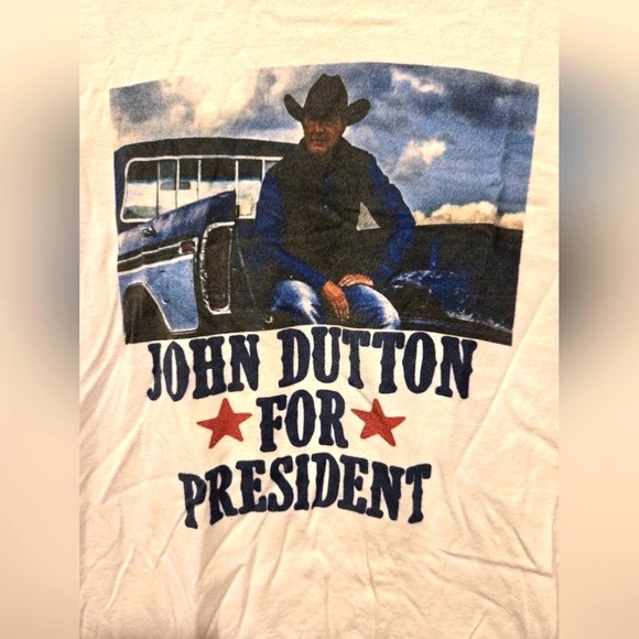 Tultex Tops - EUC Women's Off White Tultex John Dutton For President Graphic Tee Shirt Size  M